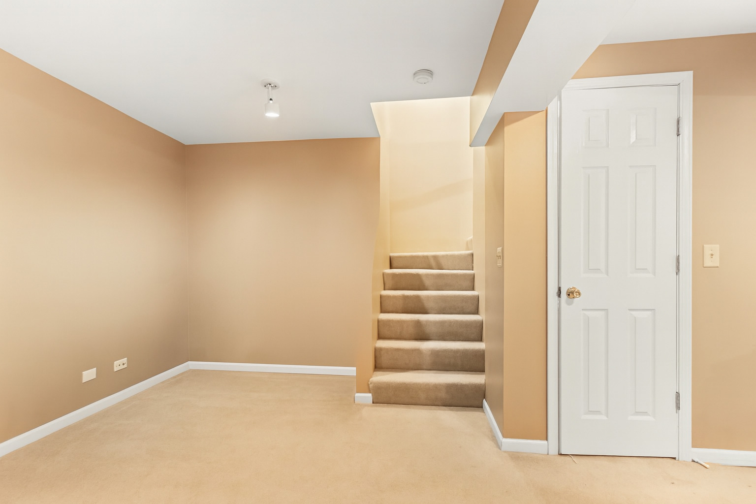 6771 E Wellsley Court, Gurnee, IL 60031