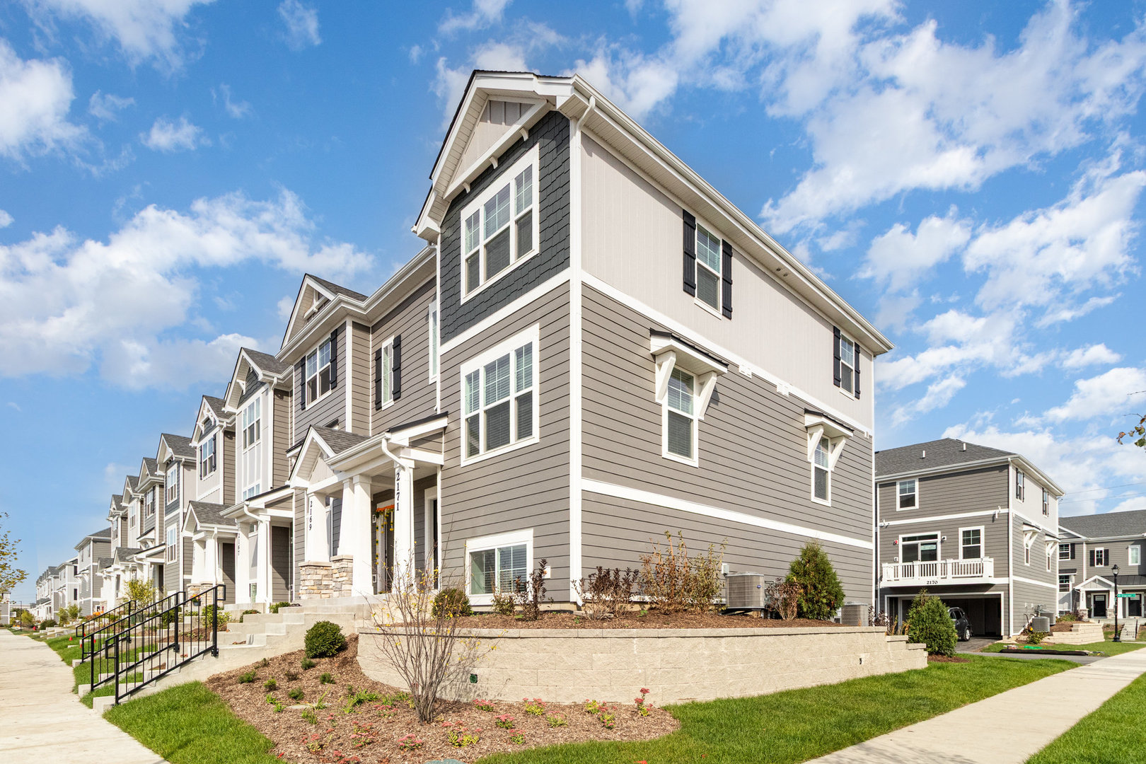 2171 Yellowstone Boulevard #2171, Mundelein, IL 60060