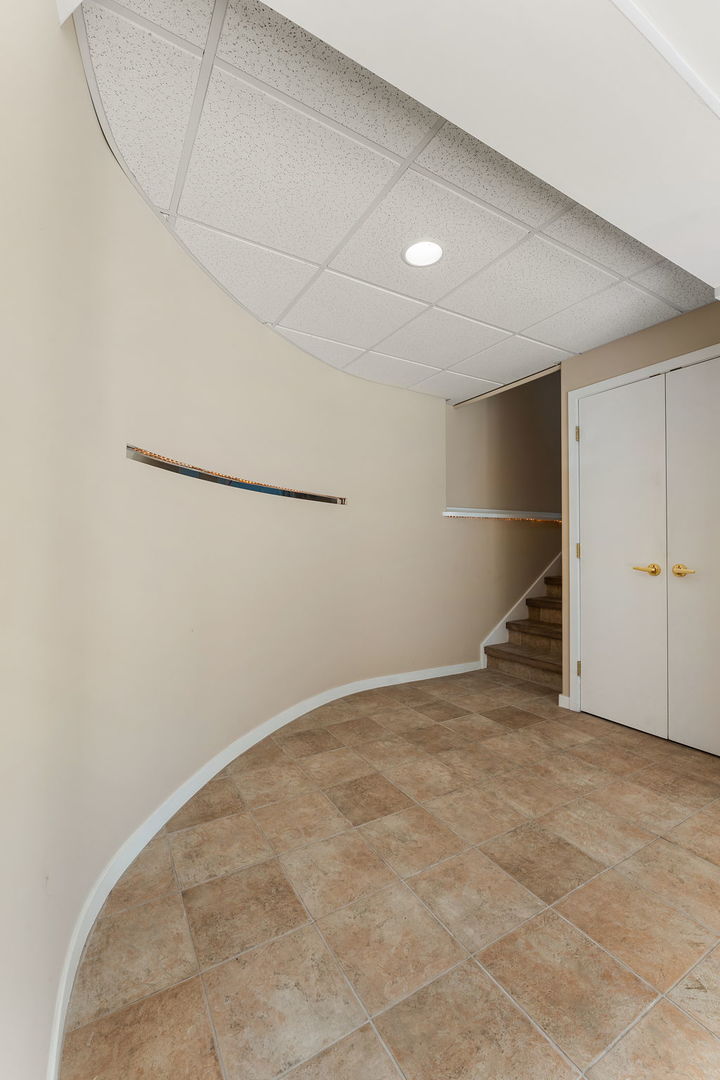 21211 Lisa Lane, Steger, IL 60475