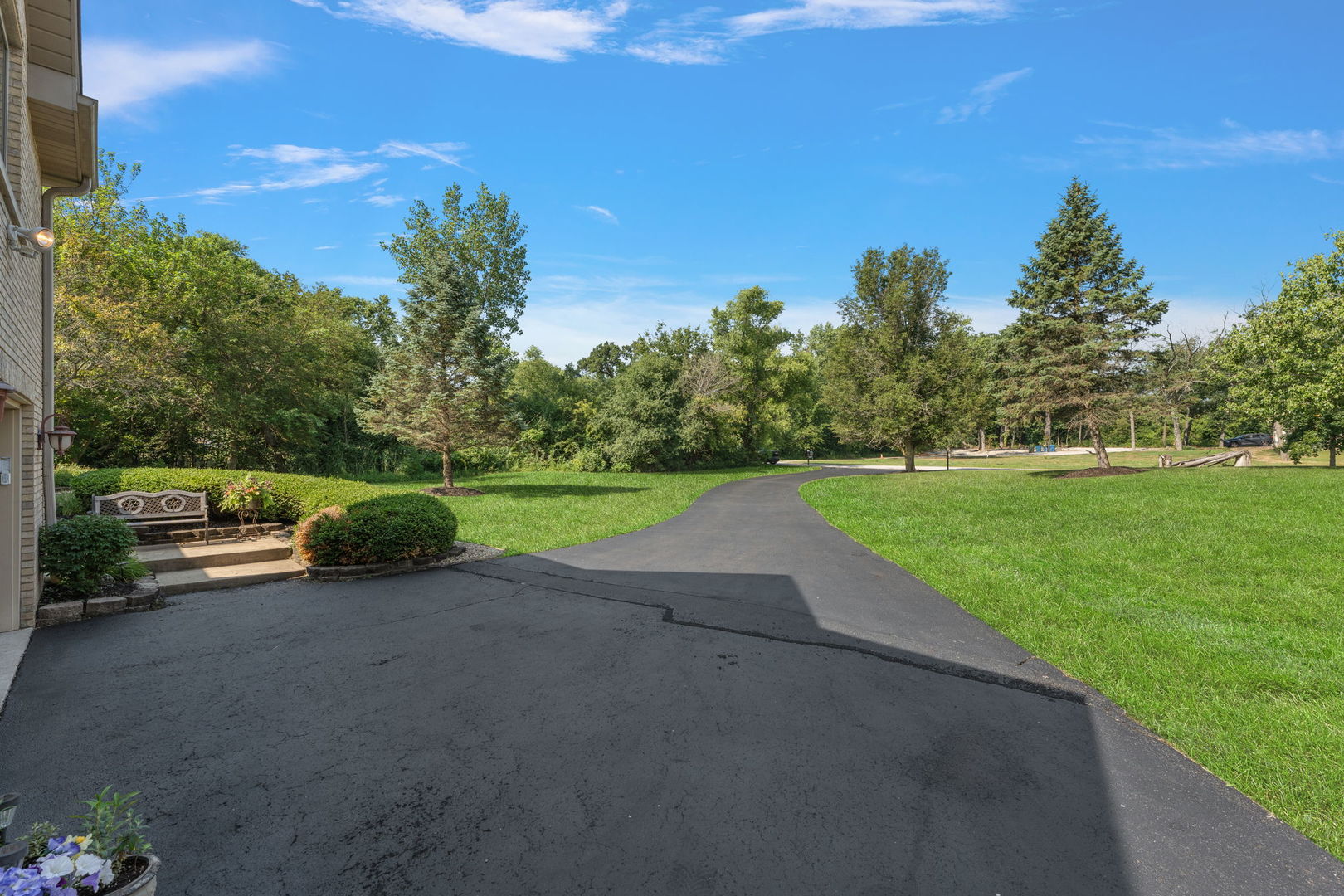 21211 Lisa Lane, Steger, IL 60475