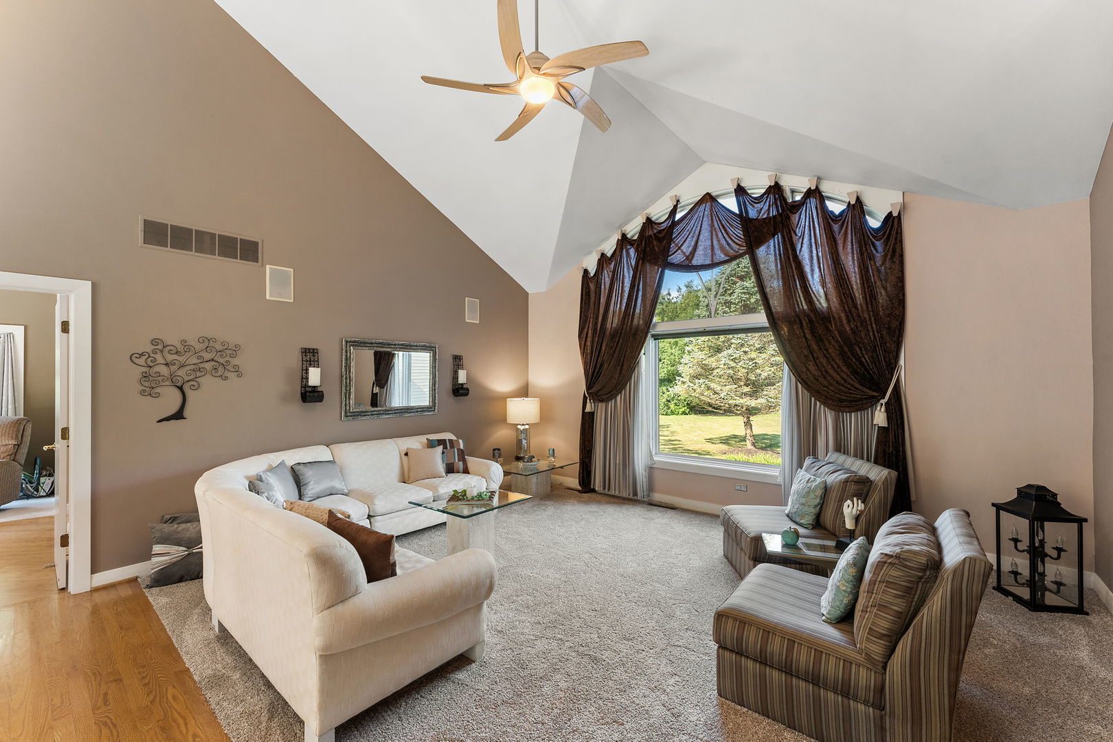 21211 Lisa Lane, Steger, IL 60475