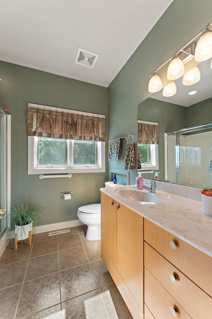 21211 Lisa Lane, Steger, IL 60475