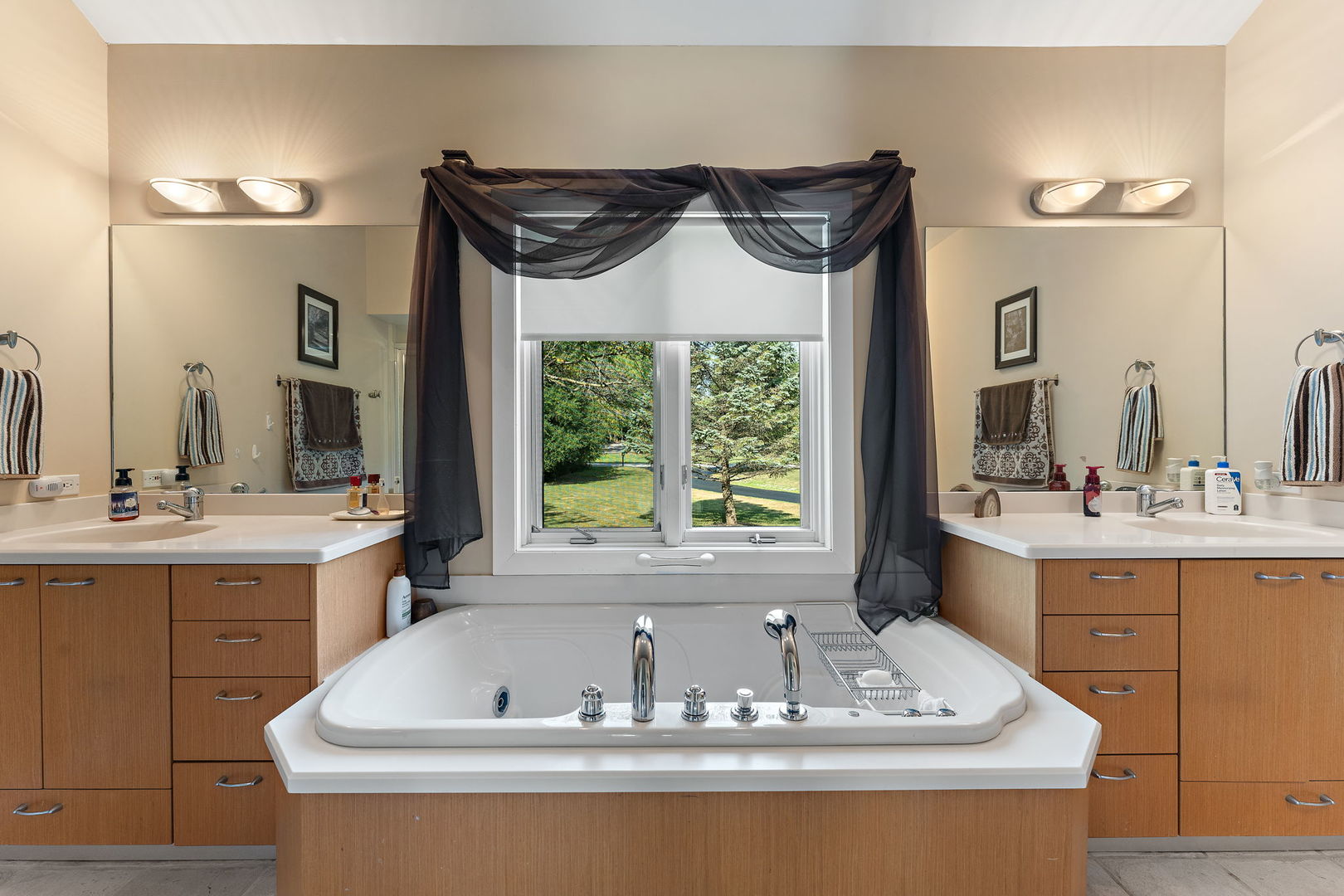 21211 Lisa Lane, Steger, IL 60475