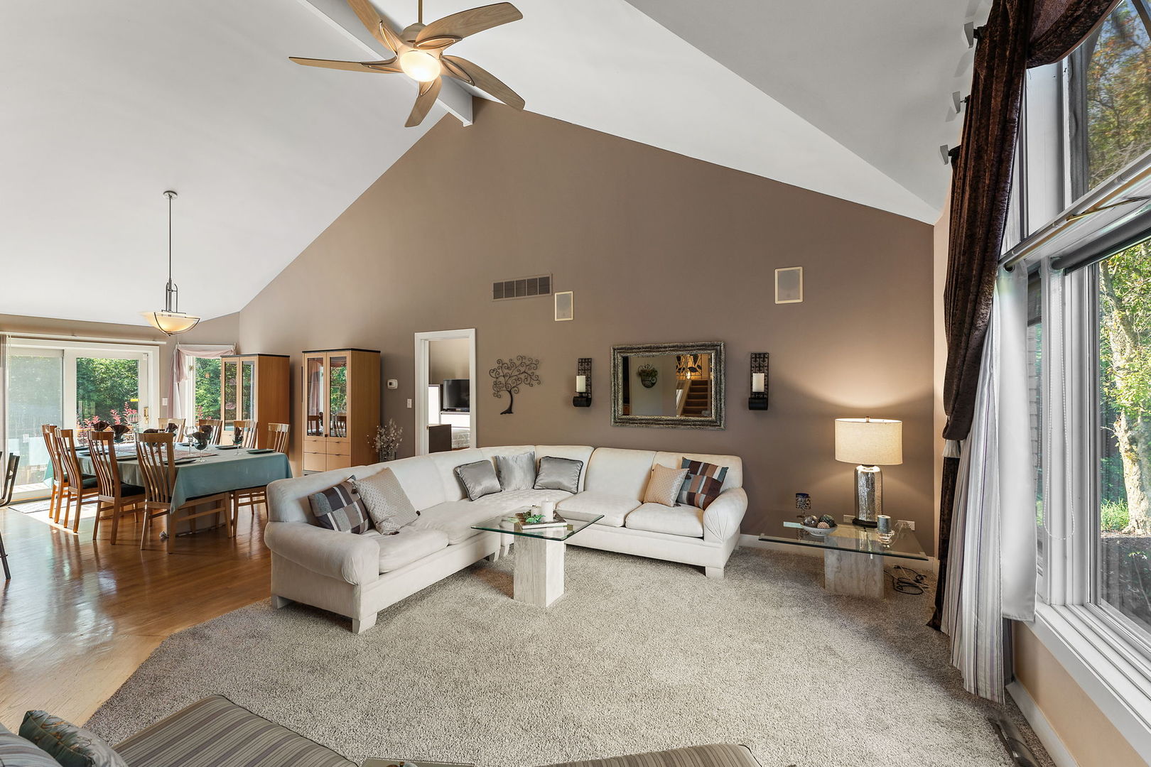 21211 Lisa Lane, Steger, IL 60475