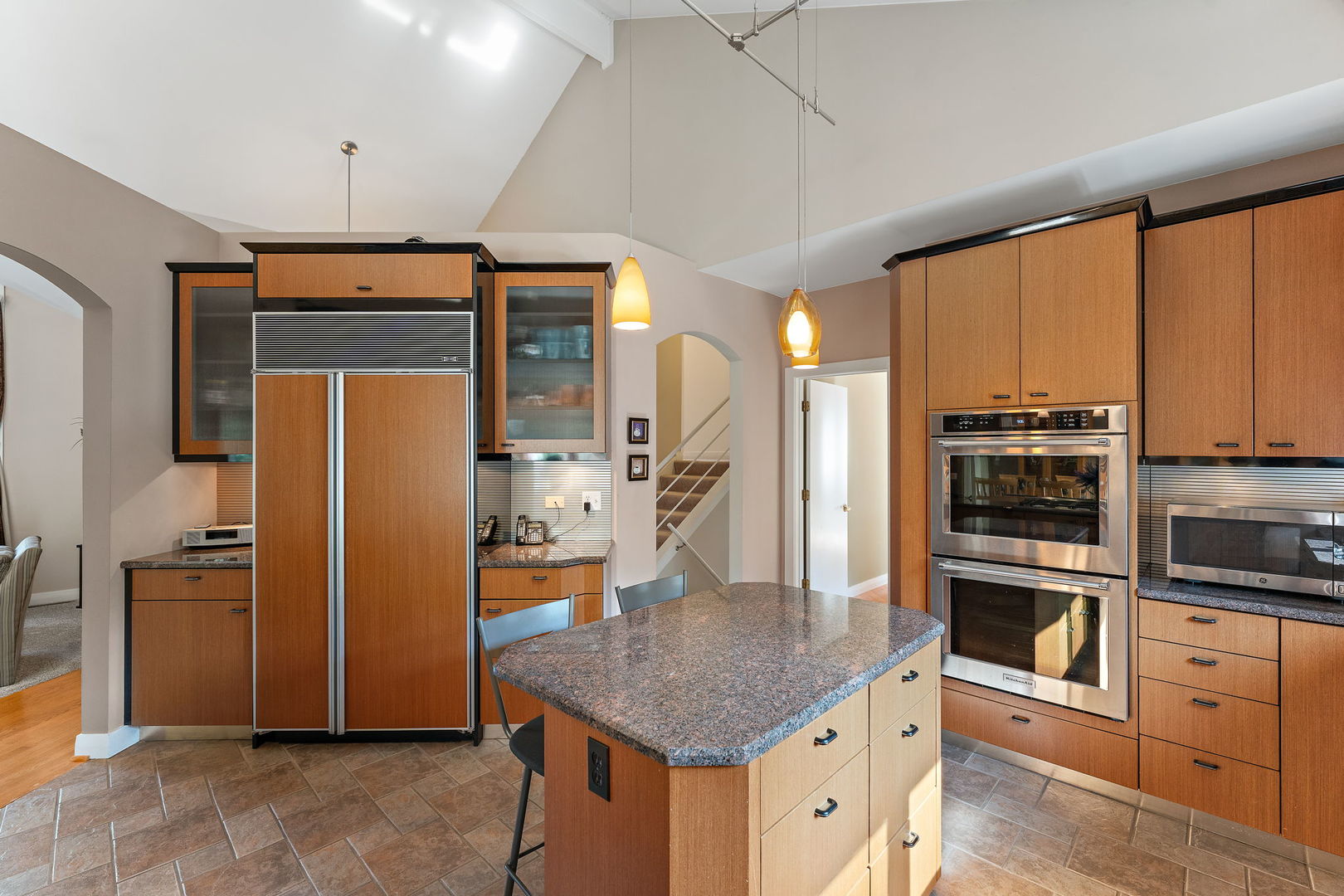 21211 Lisa Lane, Steger, IL 60475