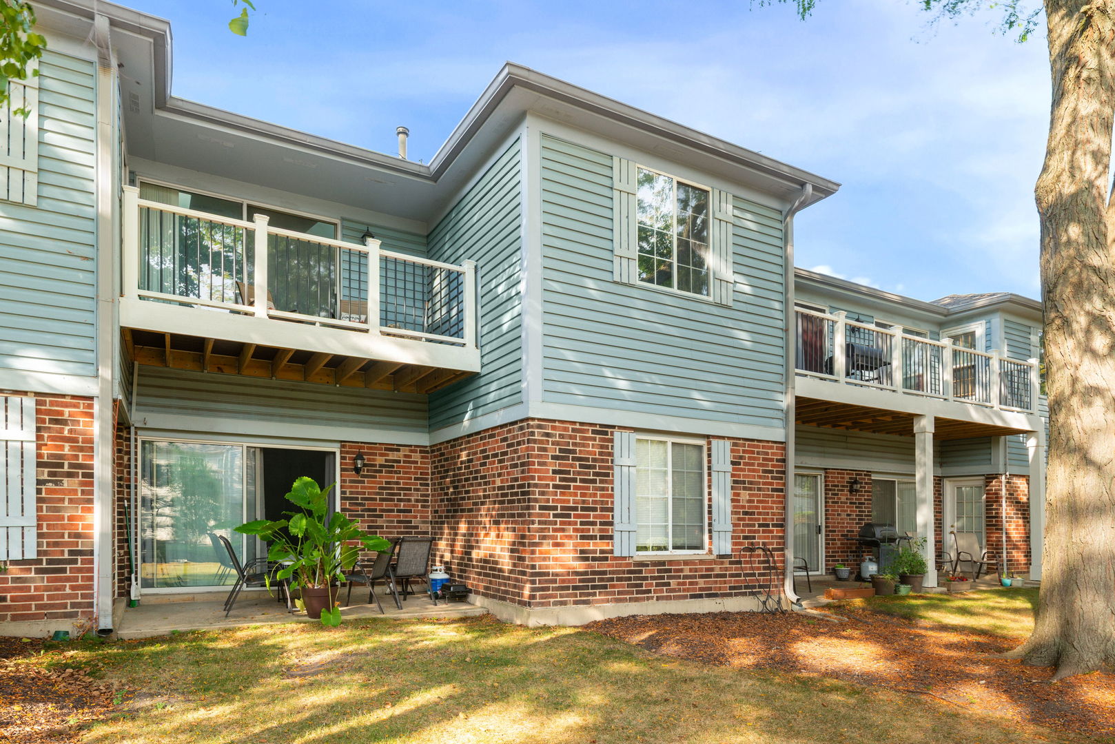 1721 Chesapeake Lane #4, Schaumburg, IL 60193