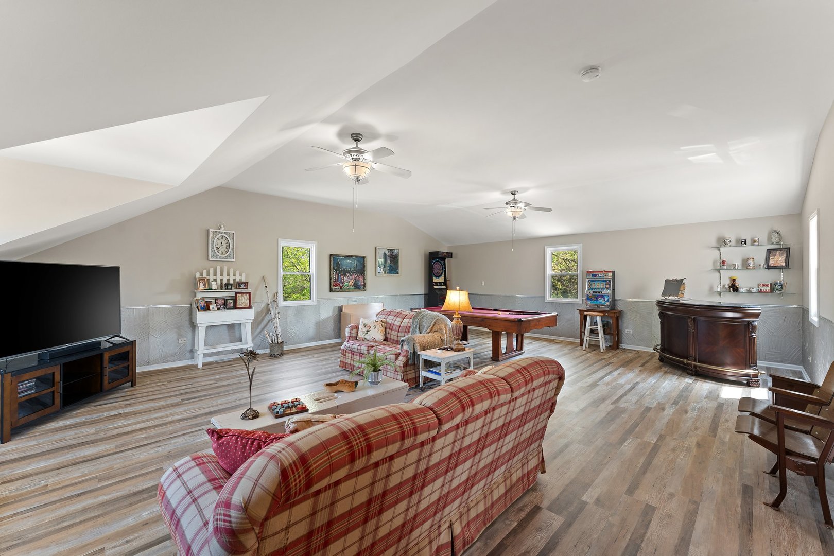 19061 Wentworth Avenue, Lansing, IL 60438