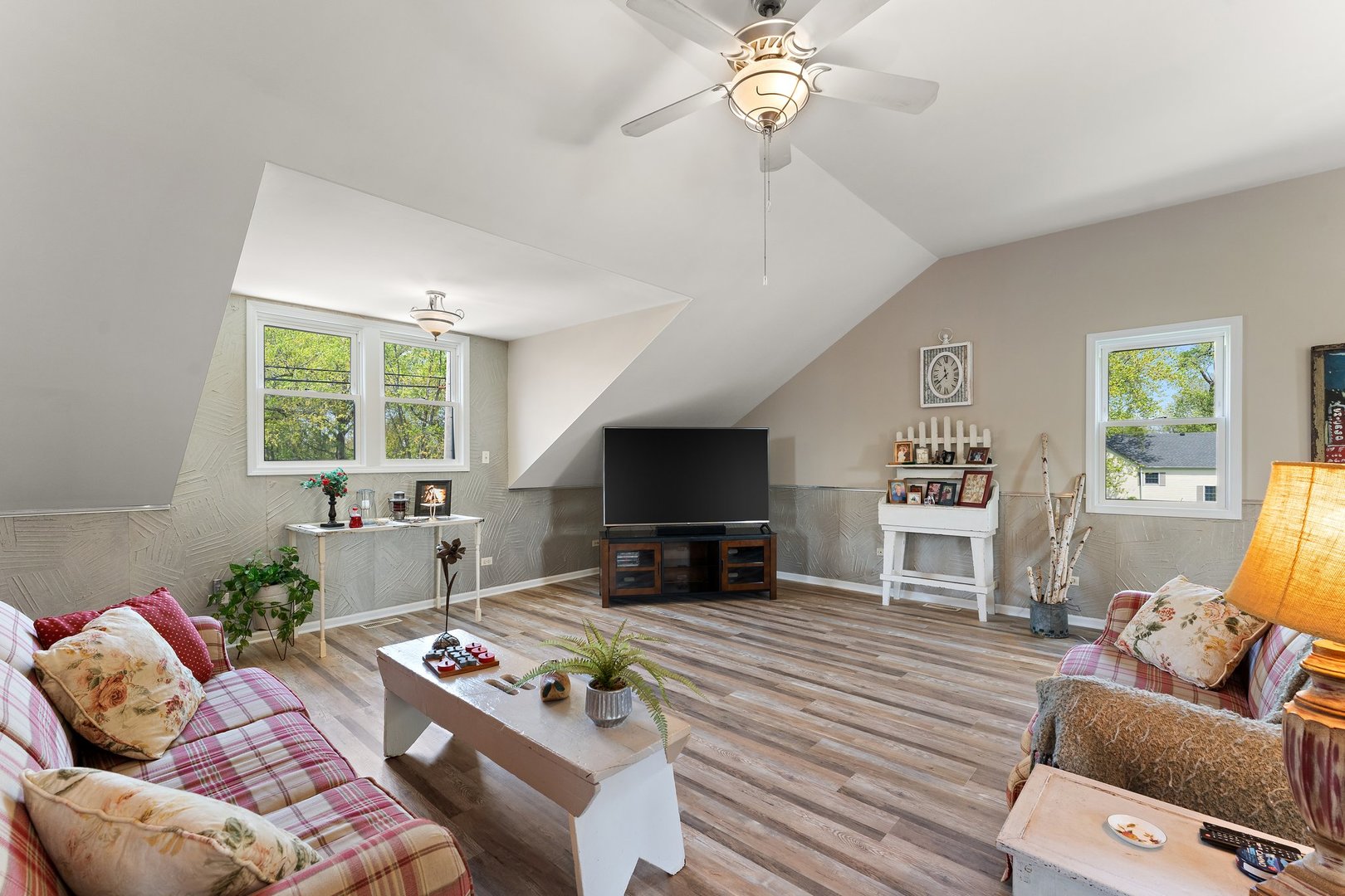 19061 Wentworth Avenue, Lansing, IL 60438