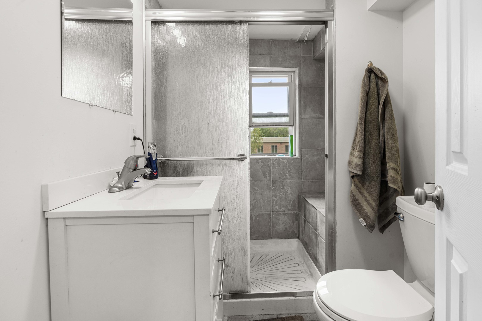 19061 Wentworth Avenue, Lansing, IL 60438