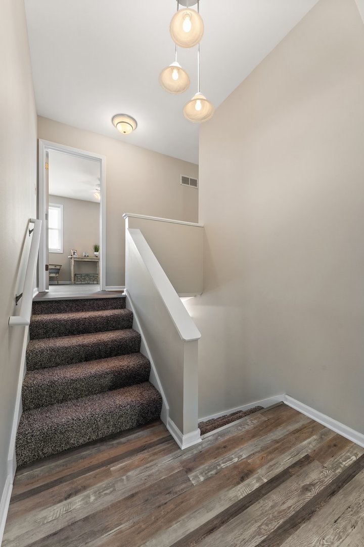 19061 Wentworth Avenue, Lansing, IL 60438