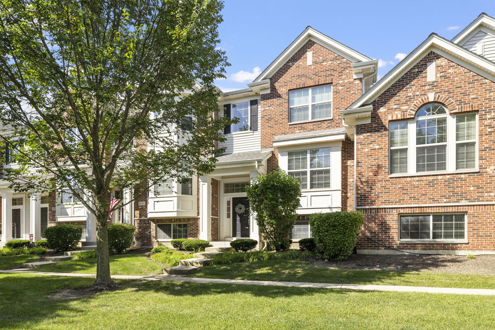 0N082 Forsythe Court, Winfield, IL 60190