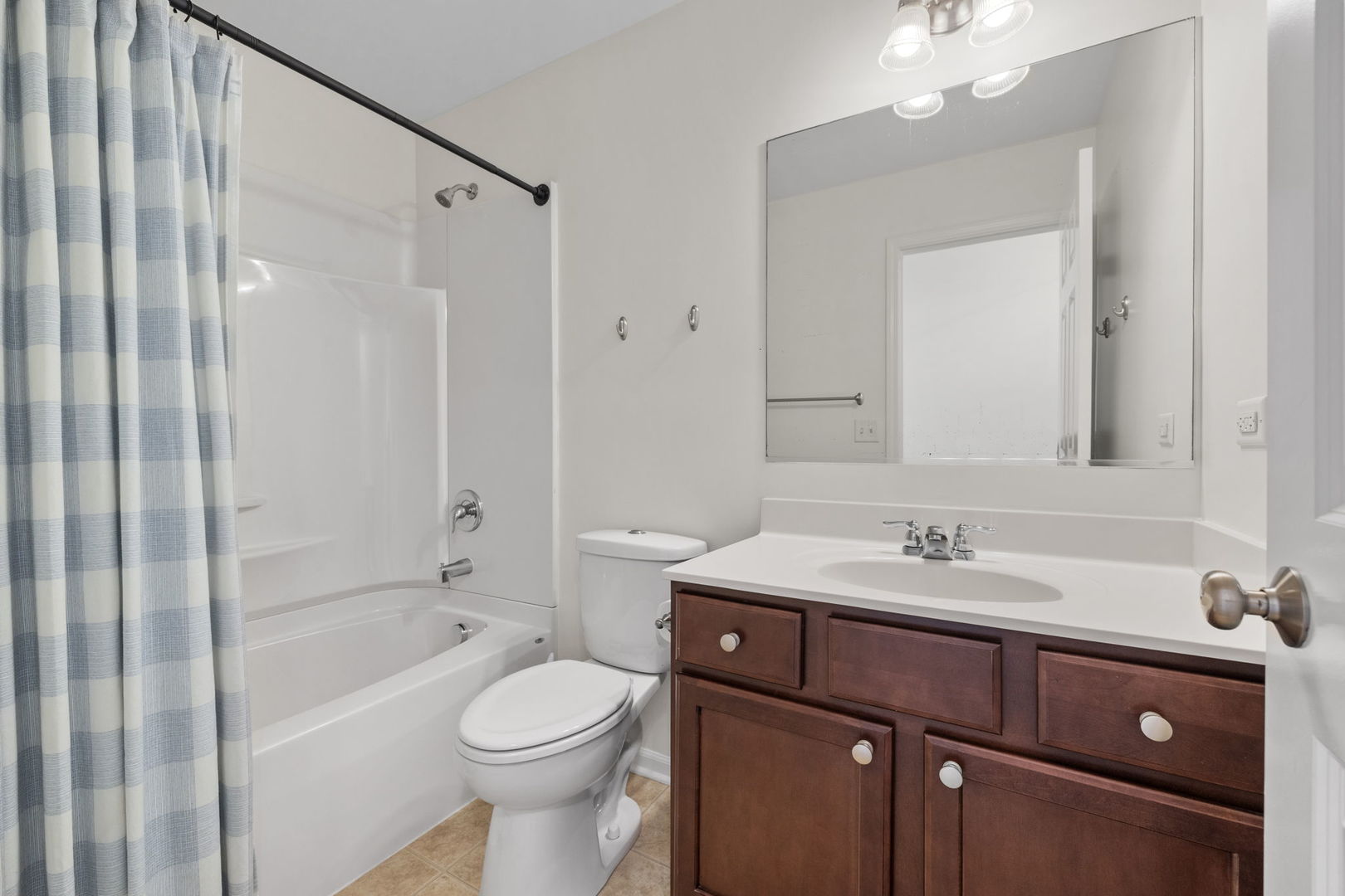 0N082 Forsythe Court, Winfield, IL 60190