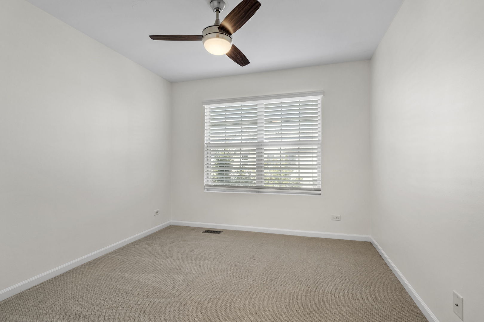 0N082 Forsythe Court, Winfield, IL 60190