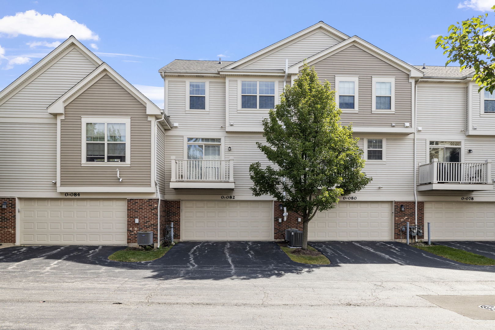 0N082 Forsythe Court, Winfield, IL 60190