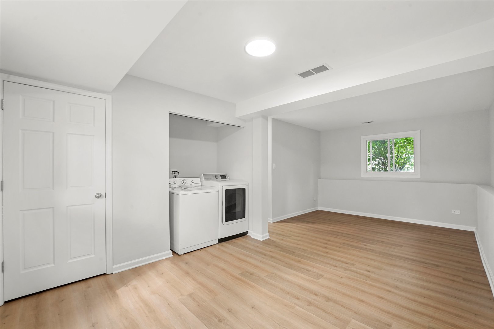 2102 Tamarack Drive, Joliet, IL 60432