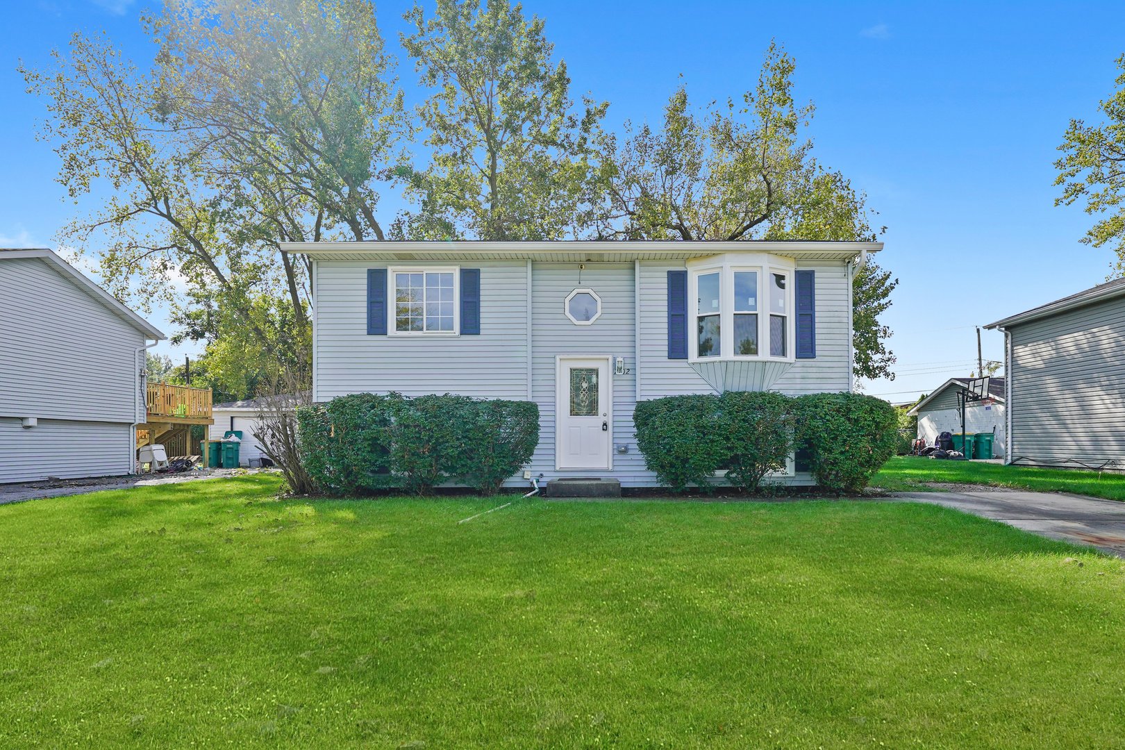 2102 Tamarack Drive, Joliet, IL 60432