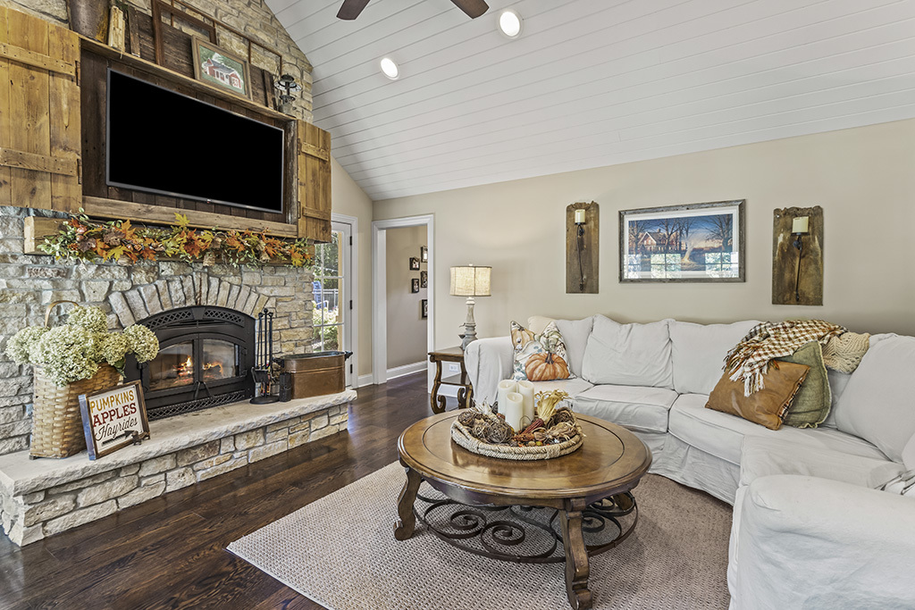 11901 S 92nd Avenue, Palos Park, IL 60464