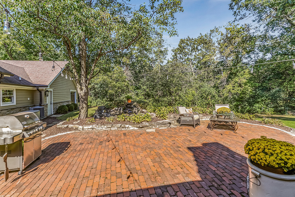 11901 S 92nd Avenue, Palos Park, IL 60464