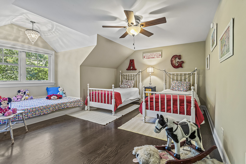 11901 S 92nd Avenue, Palos Park, IL 60464