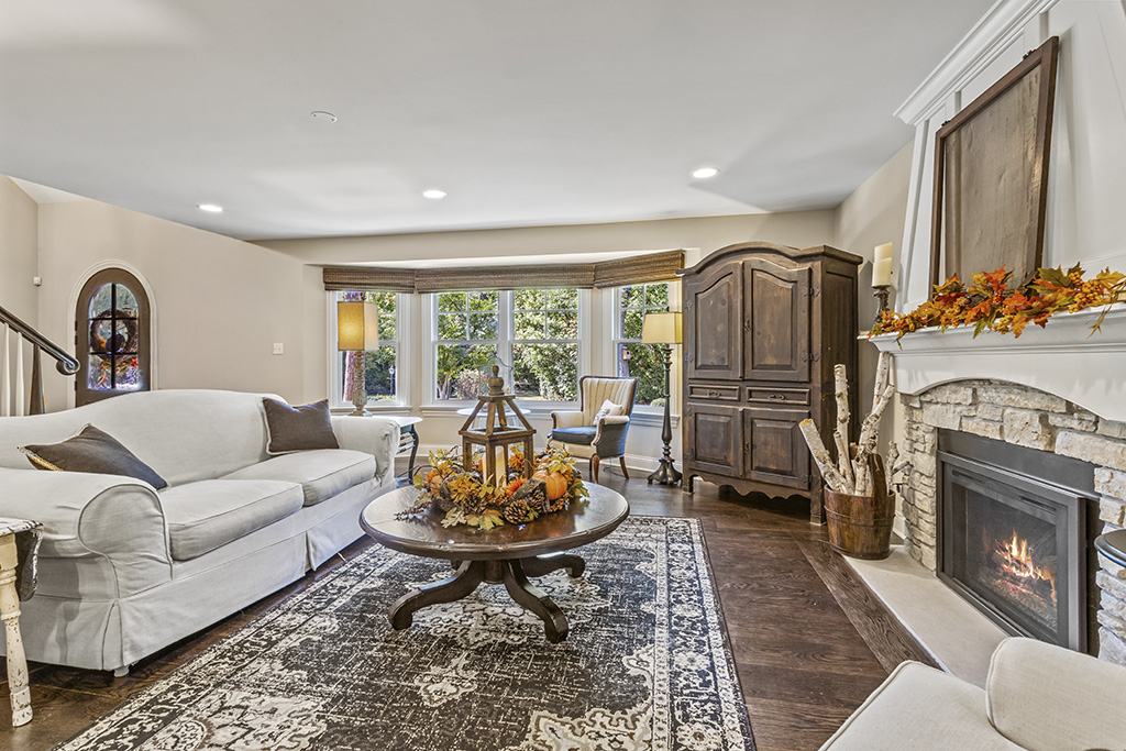 11901 S 92nd Avenue, Palos Park, IL 60464