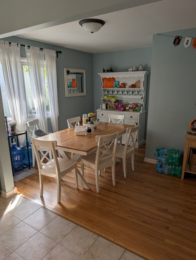 4604 Sussex Drive, McHenry, IL 60050