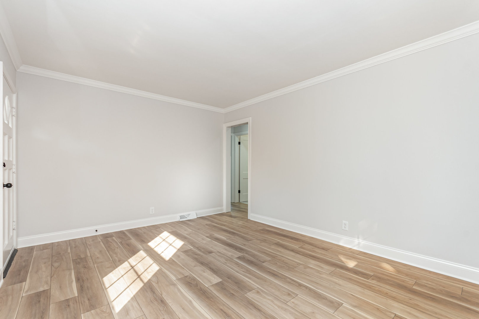 827 Prairie Street, Aurora, IL 60506