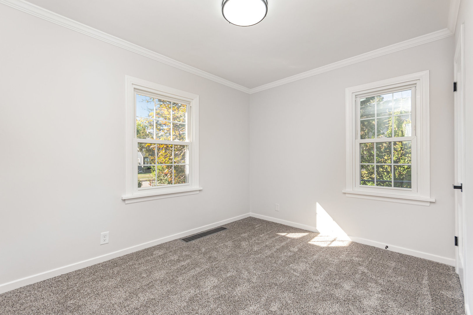 827 Prairie Street, Aurora, IL 60506