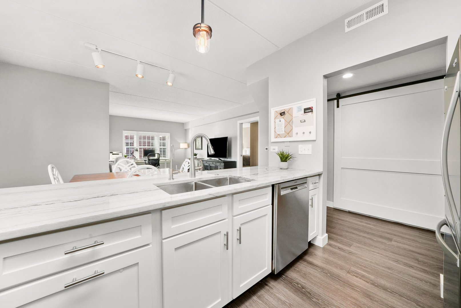 210 N Addison Avenue #303, Elmhurst, IL 60126