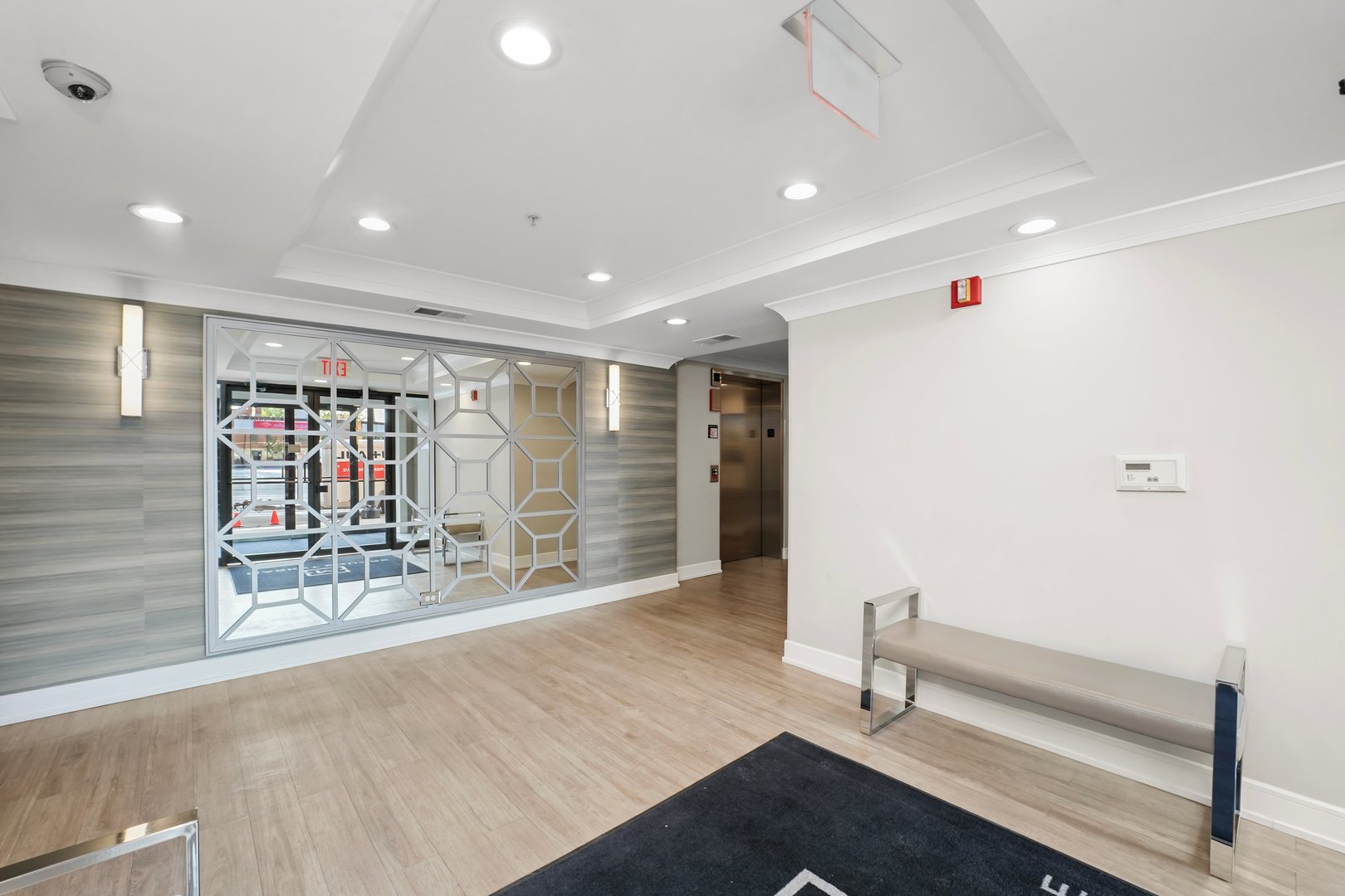 210 N Addison Avenue #303, Elmhurst, IL 60126