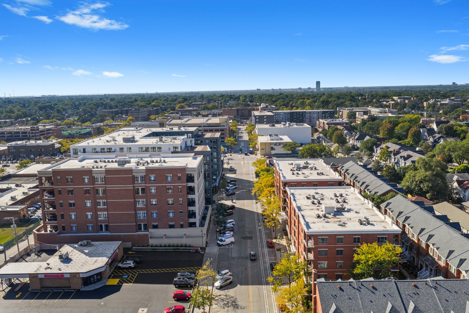 210 N Addison Avenue #303, Elmhurst, IL 60126