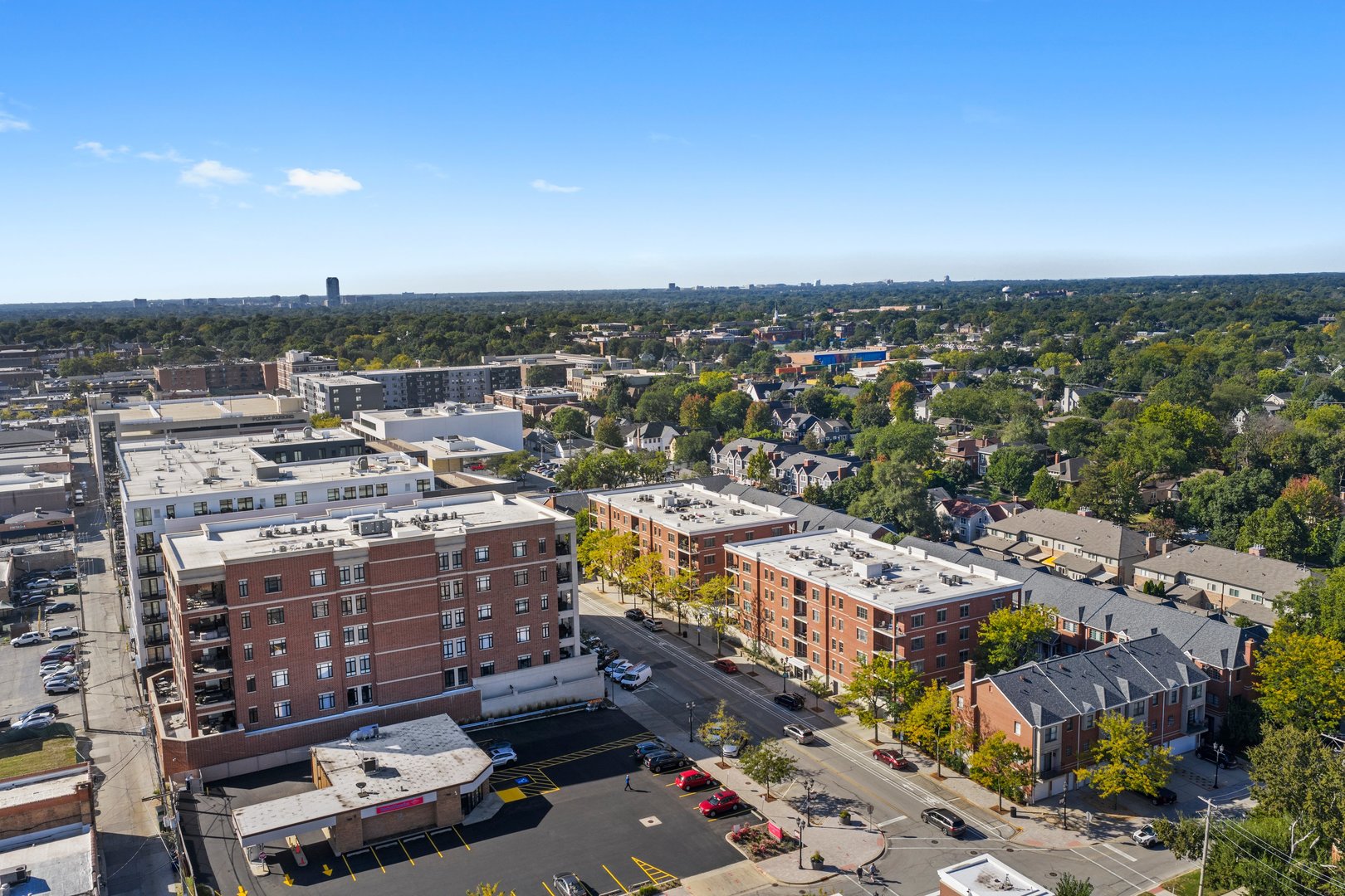 210 N Addison Avenue #303, Elmhurst, IL 60126