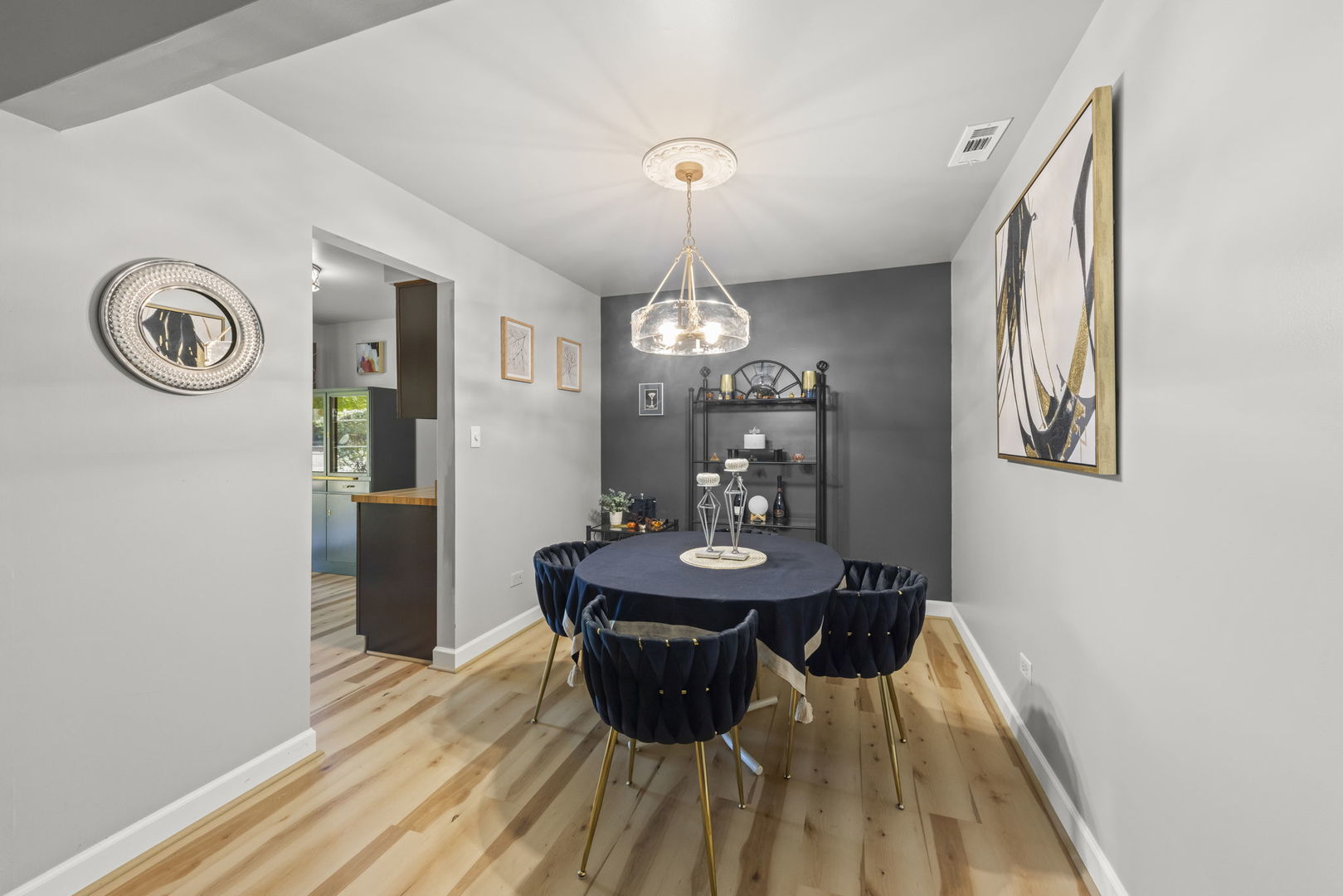 1822 Portsmouth Drive #2, Lisle, IL 60532