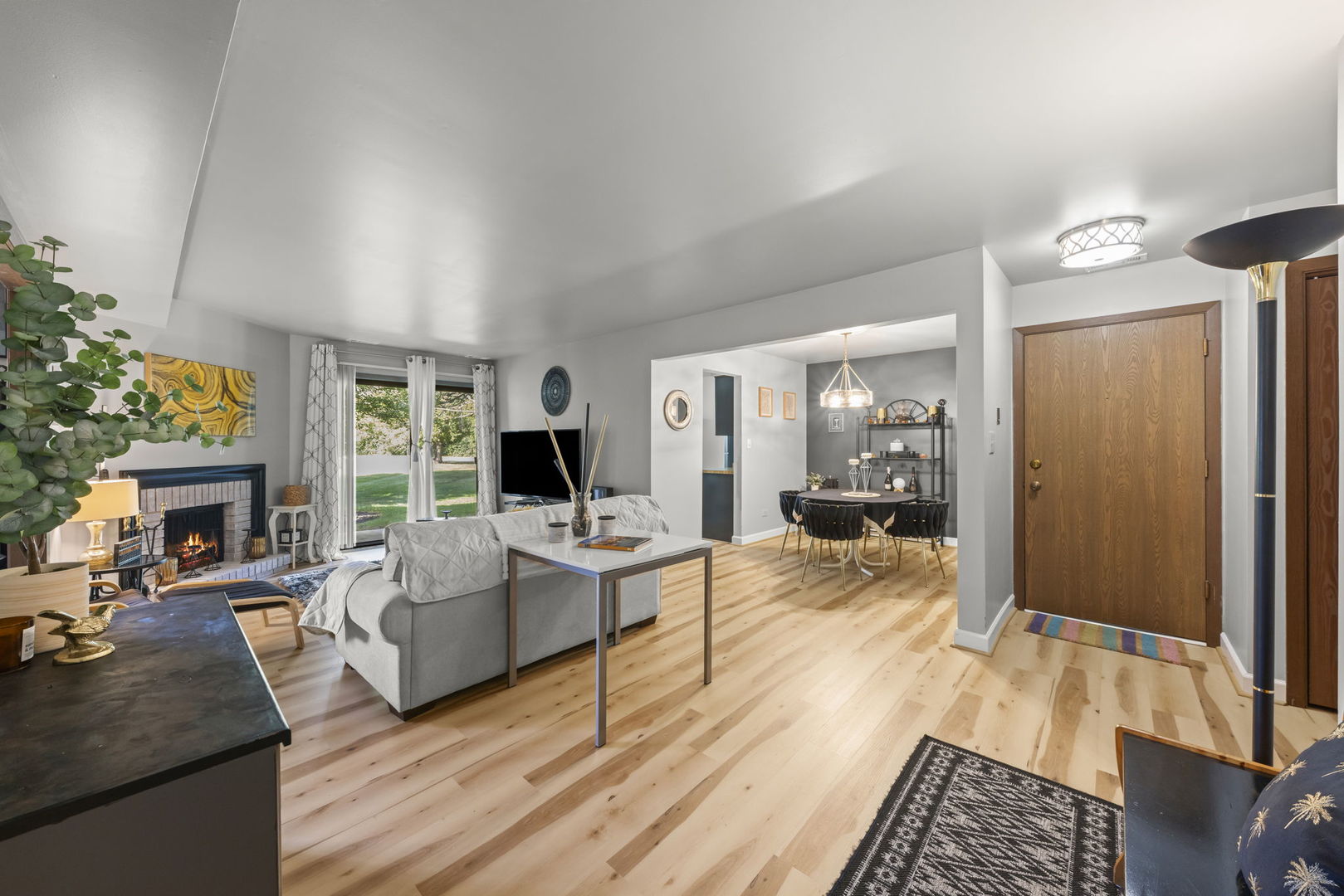 1822 Portsmouth Drive #2, Lisle, IL 60532