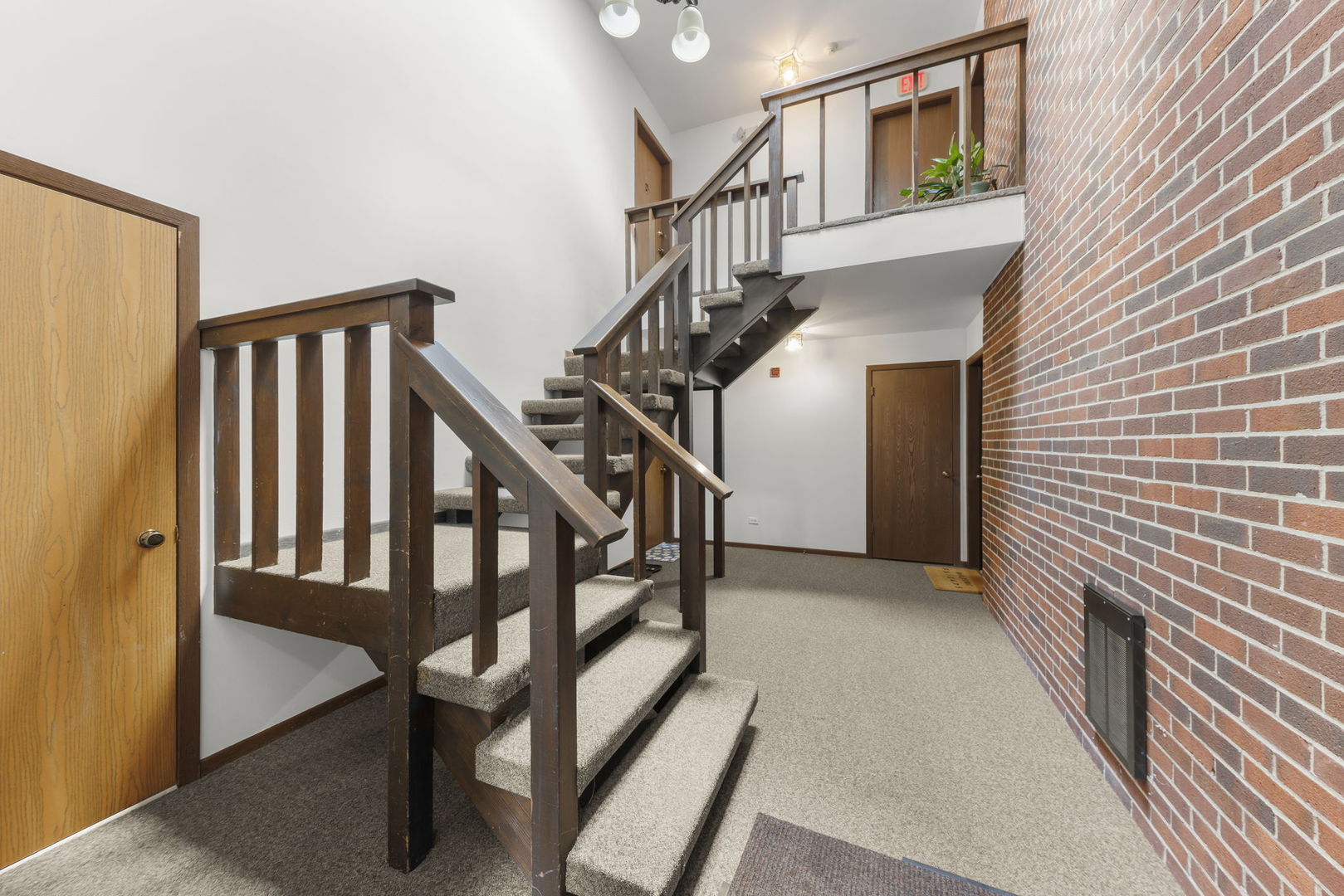 1822 Portsmouth Drive #2, Lisle, IL 60532