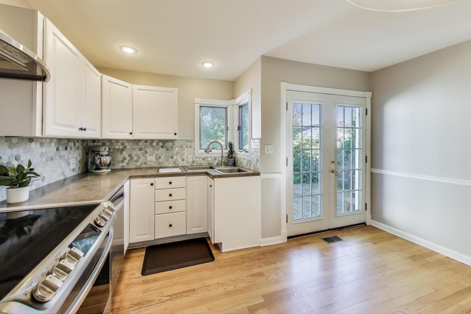 230 Burton Street, Grayslake, IL 60030