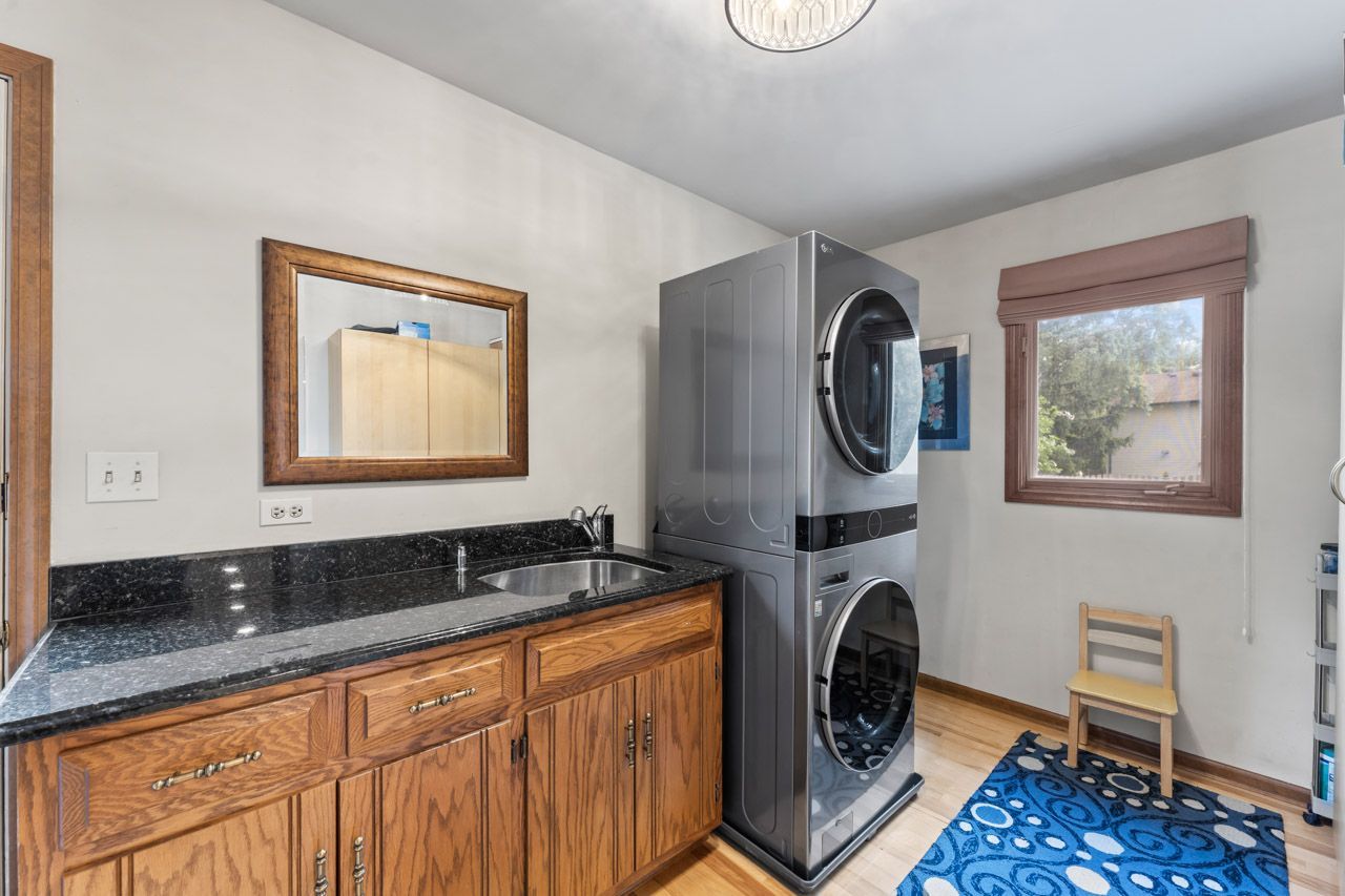 920 Rockbridge Road, Naperville, IL 60540