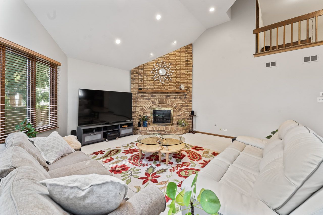 920 Rockbridge Road, Naperville, IL 60540