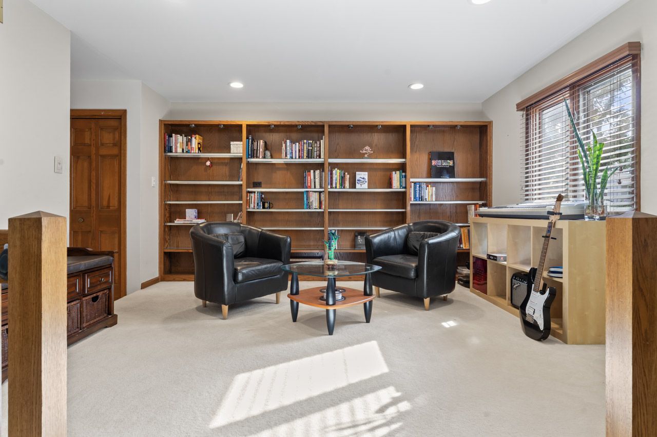 920 Rockbridge Road, Naperville, IL 60540