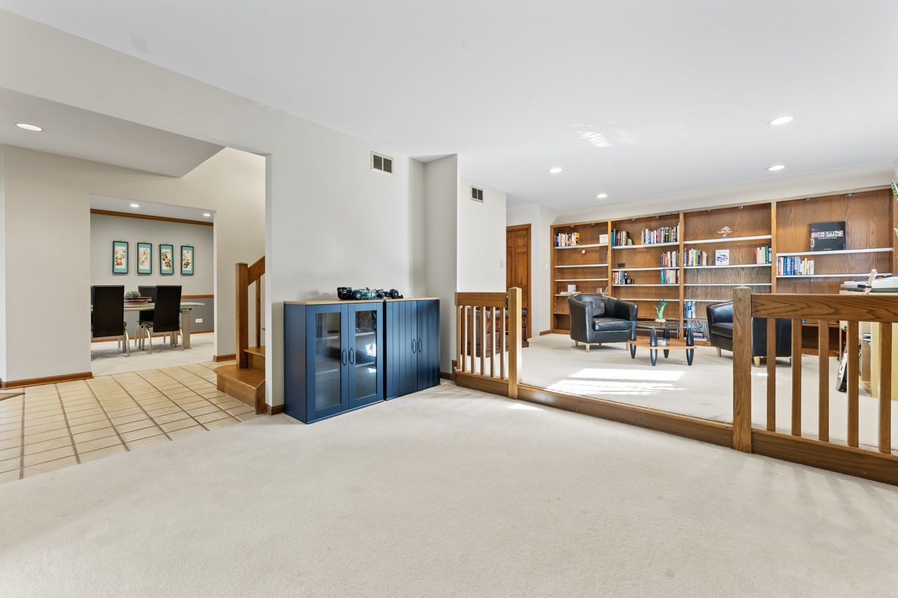 920 Rockbridge Road, Naperville, IL 60540