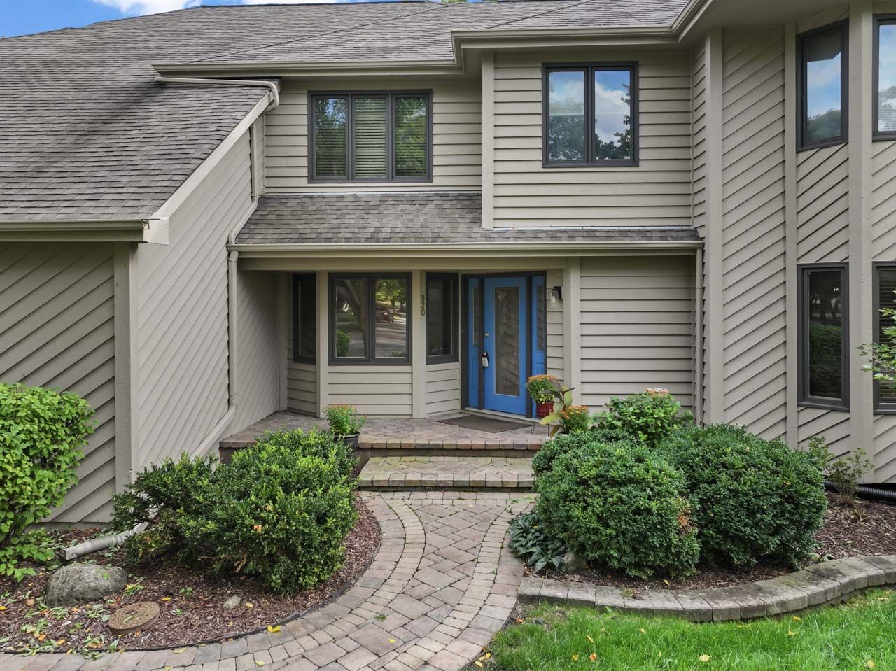 920 Rockbridge Road, Naperville, IL 60540