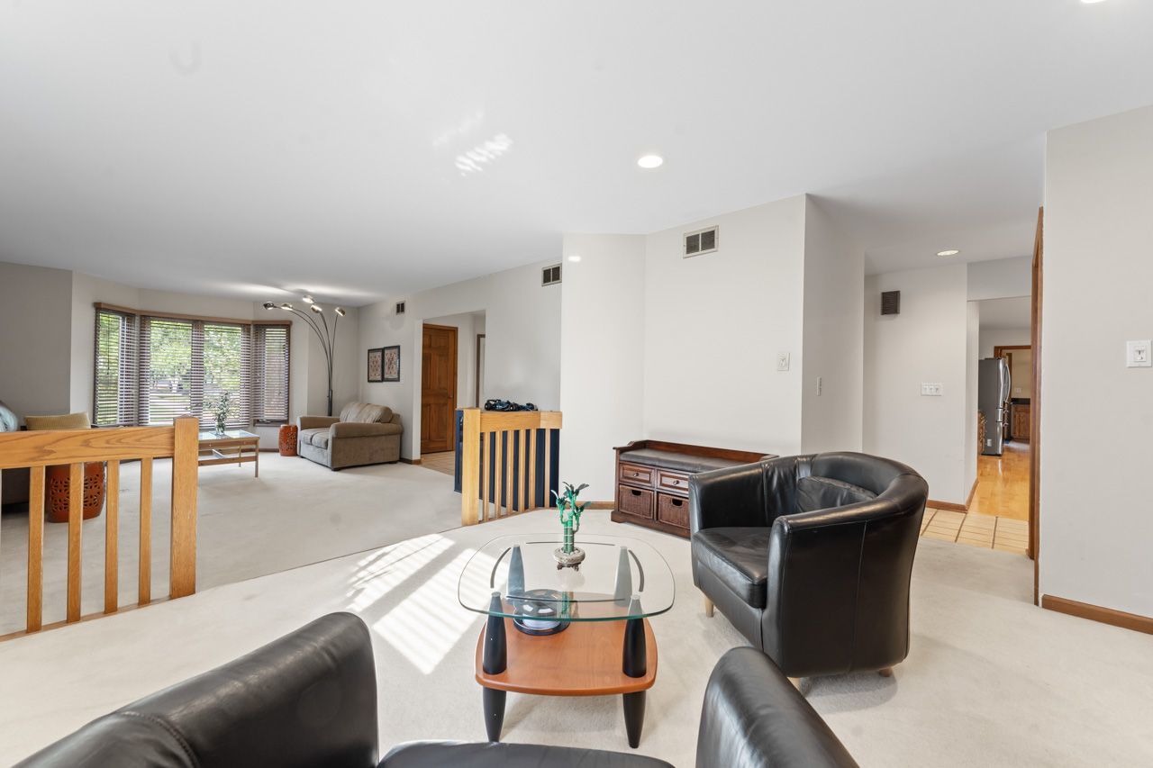 920 Rockbridge Road, Naperville, IL 60540