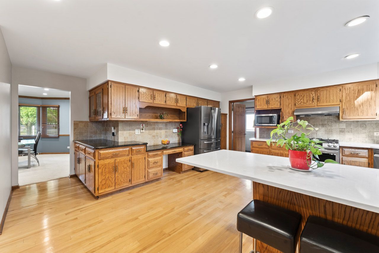 920 Rockbridge Road, Naperville, IL 60540