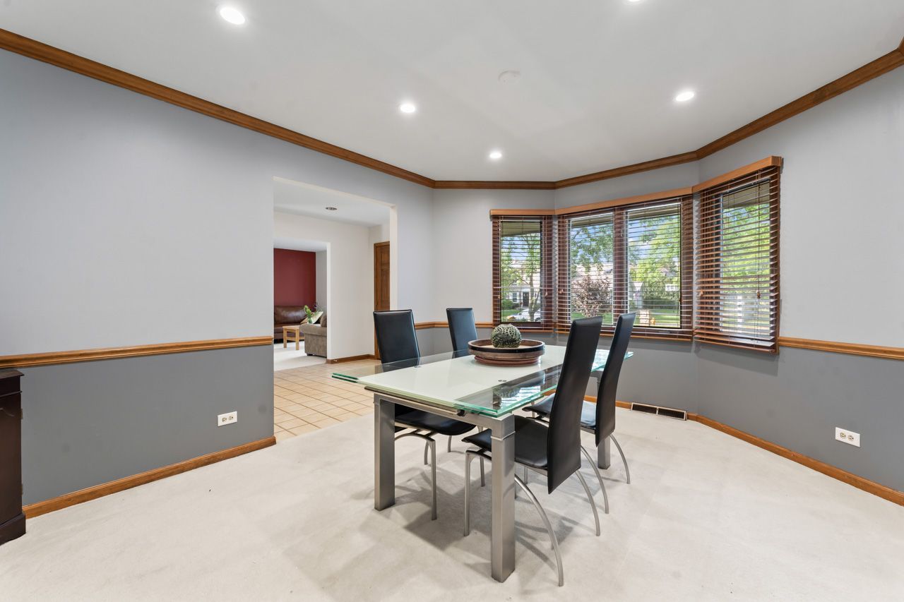 920 Rockbridge Road, Naperville, IL 60540