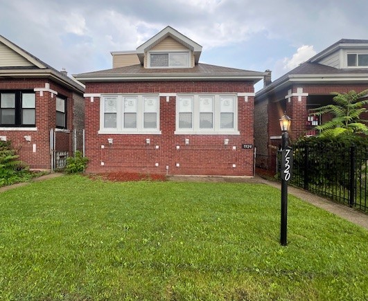 7520 S Aberdeen Street, Chicago, IL 60620