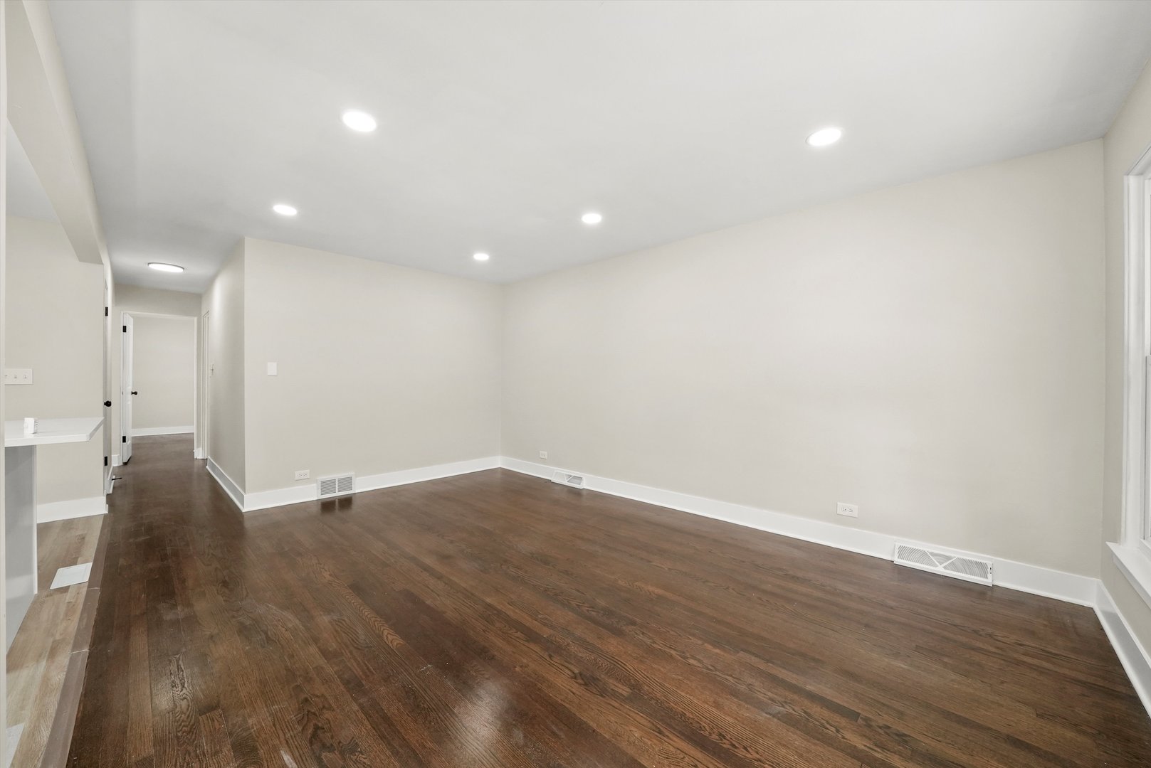 4548 S Laporte Avenue, Chicago, IL 60638