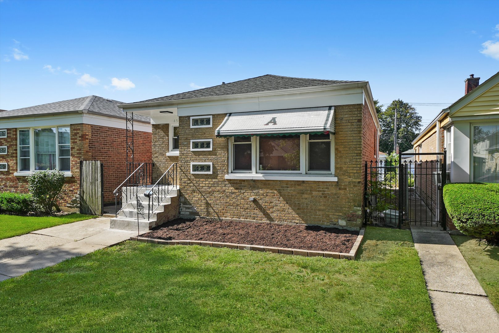 4548 S Laporte Avenue, Chicago, IL 60638