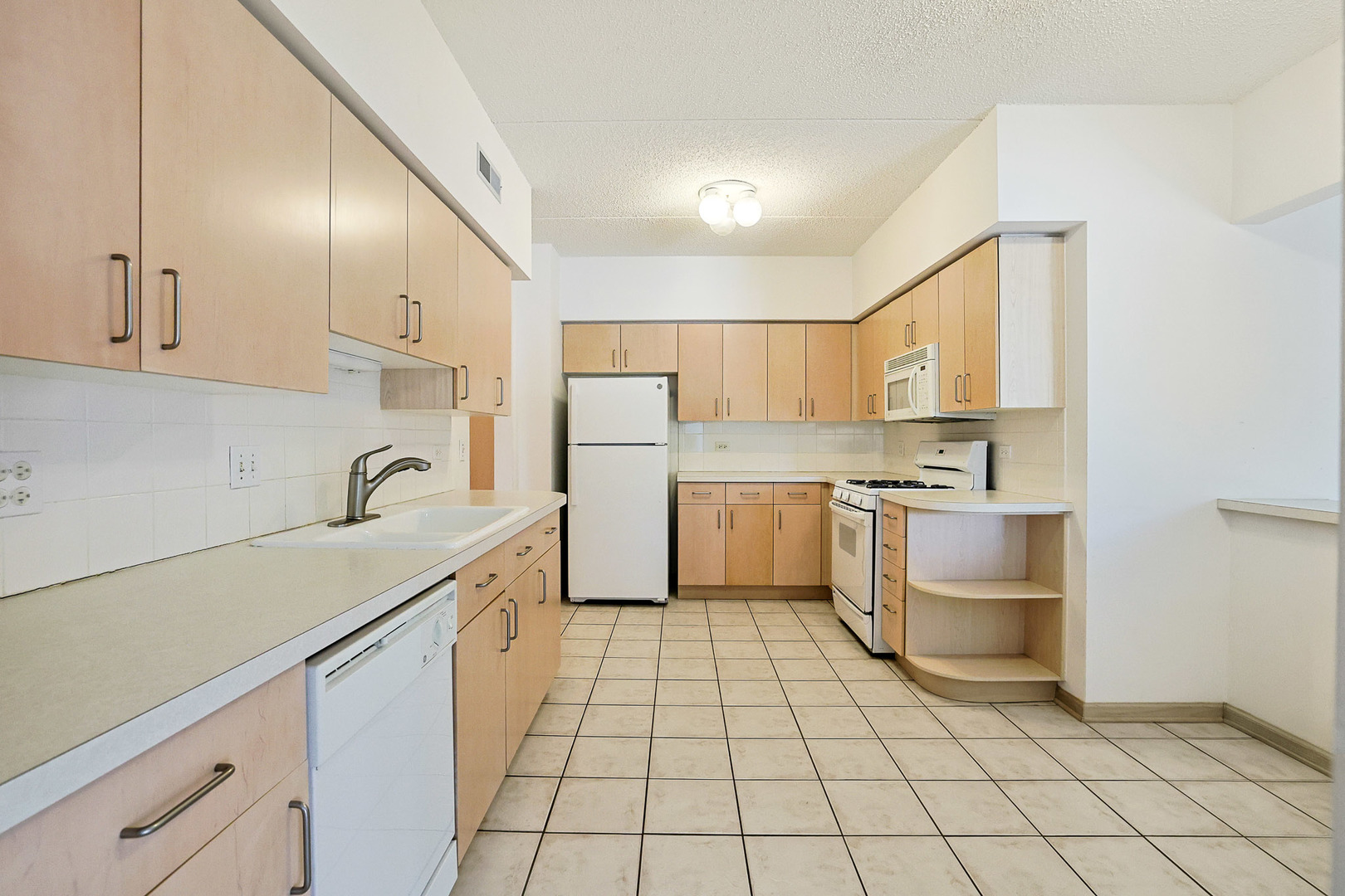 55 S Hale Street #109, Palatine, IL 60067