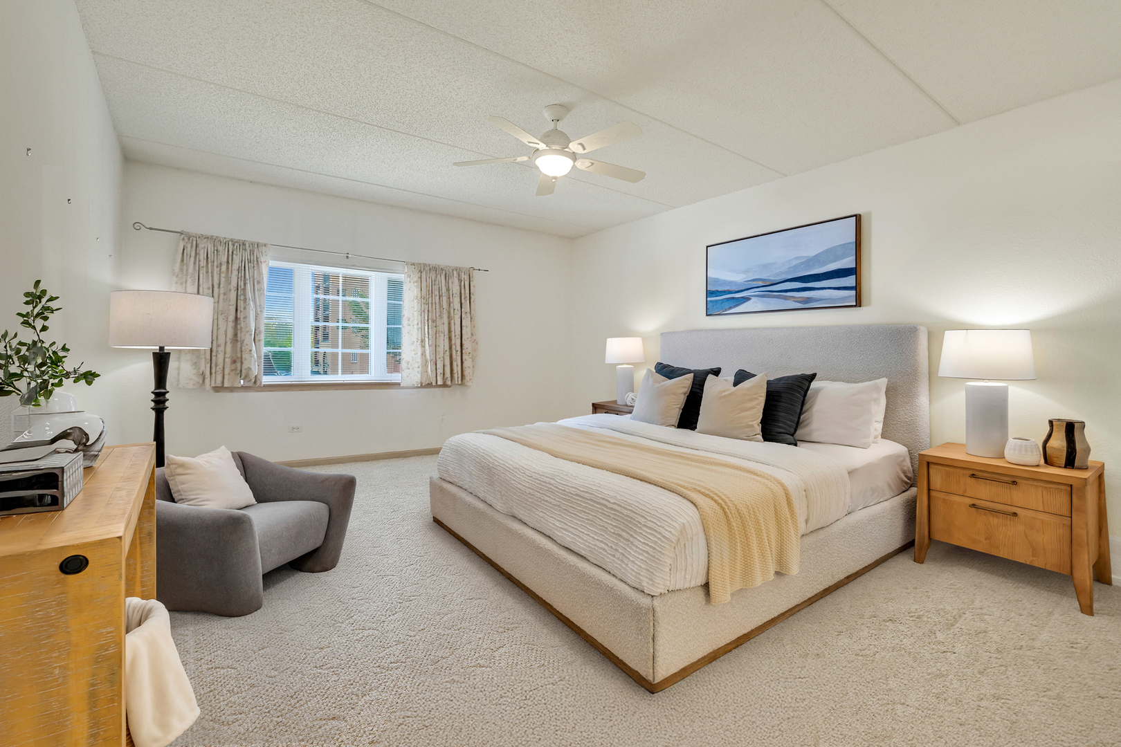 55 S Hale Street #109, Palatine, IL 60067