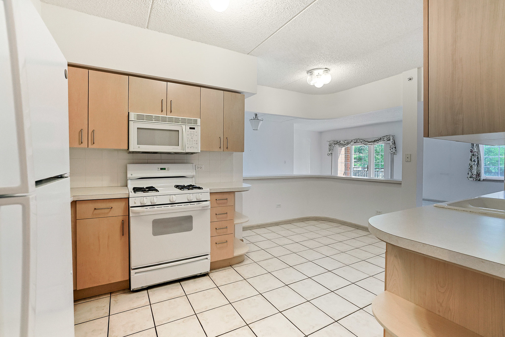 55 S Hale Street #109, Palatine, IL 60067