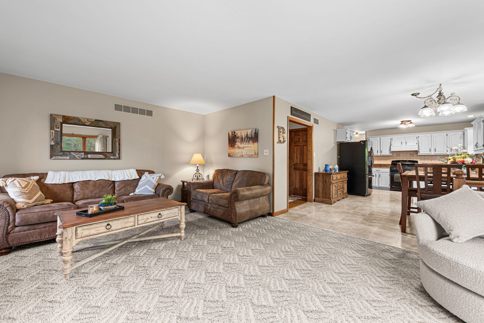 124 N 350, Valparaiso, IN 46385